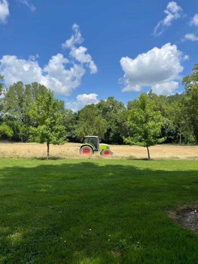 Domaine La Rose Bed & Breakfast Caylus Bagian luar foto